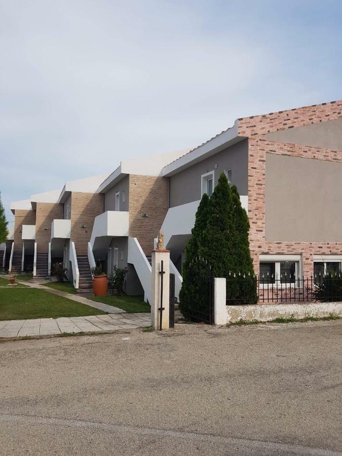 Hotel Loga Tycherón Zewnętrze zdjęcie
